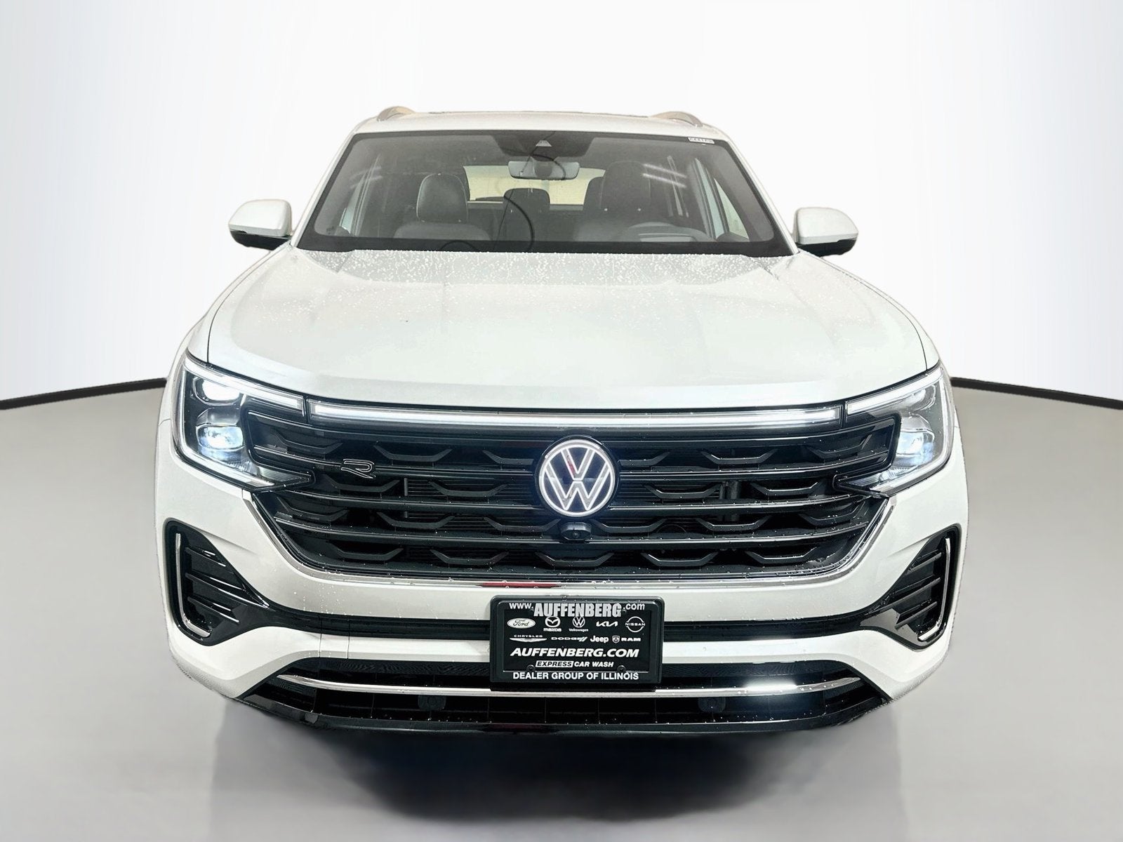 2026 Volkswagen Atlas Cross Sport SEL Premium R-Line