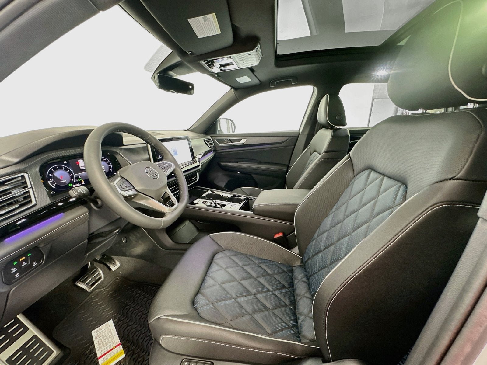 2026 Volkswagen Atlas Cross Sport SEL Premium R-Line