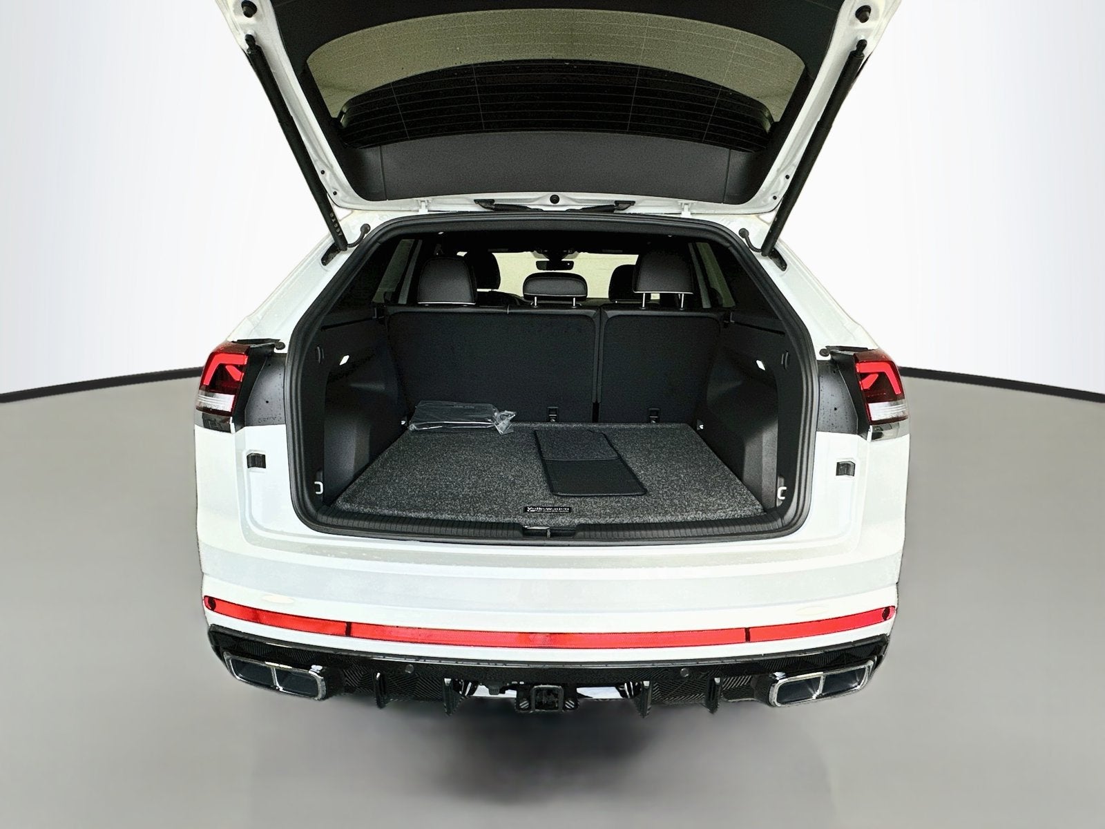 2026 Volkswagen Atlas Cross Sport SEL Premium R-Line