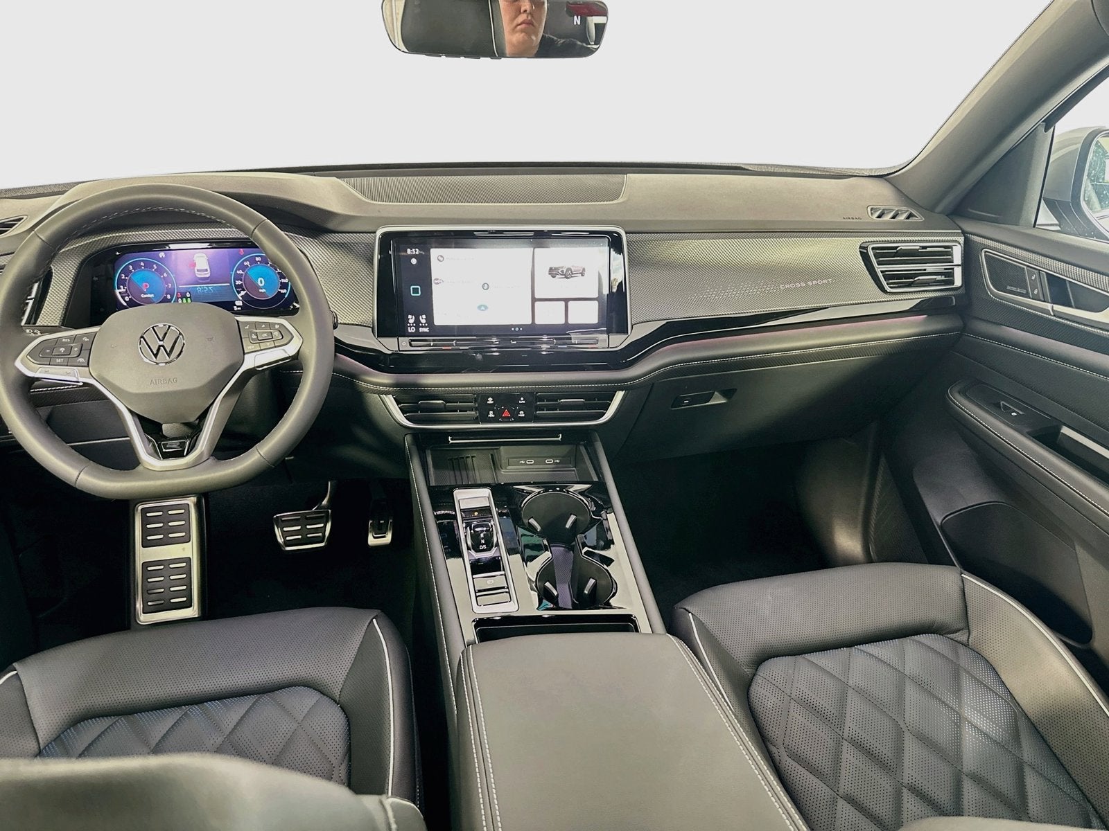 2026 Volkswagen Atlas Cross Sport 2.0T SEL Premium R-Line