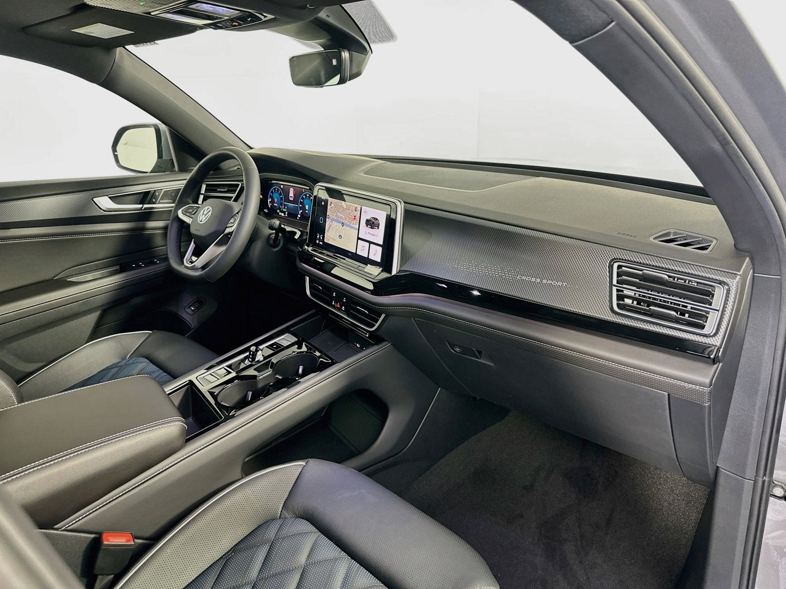 2026 Volkswagen Atlas Cross Sport 2.0T SEL Premium R-Line