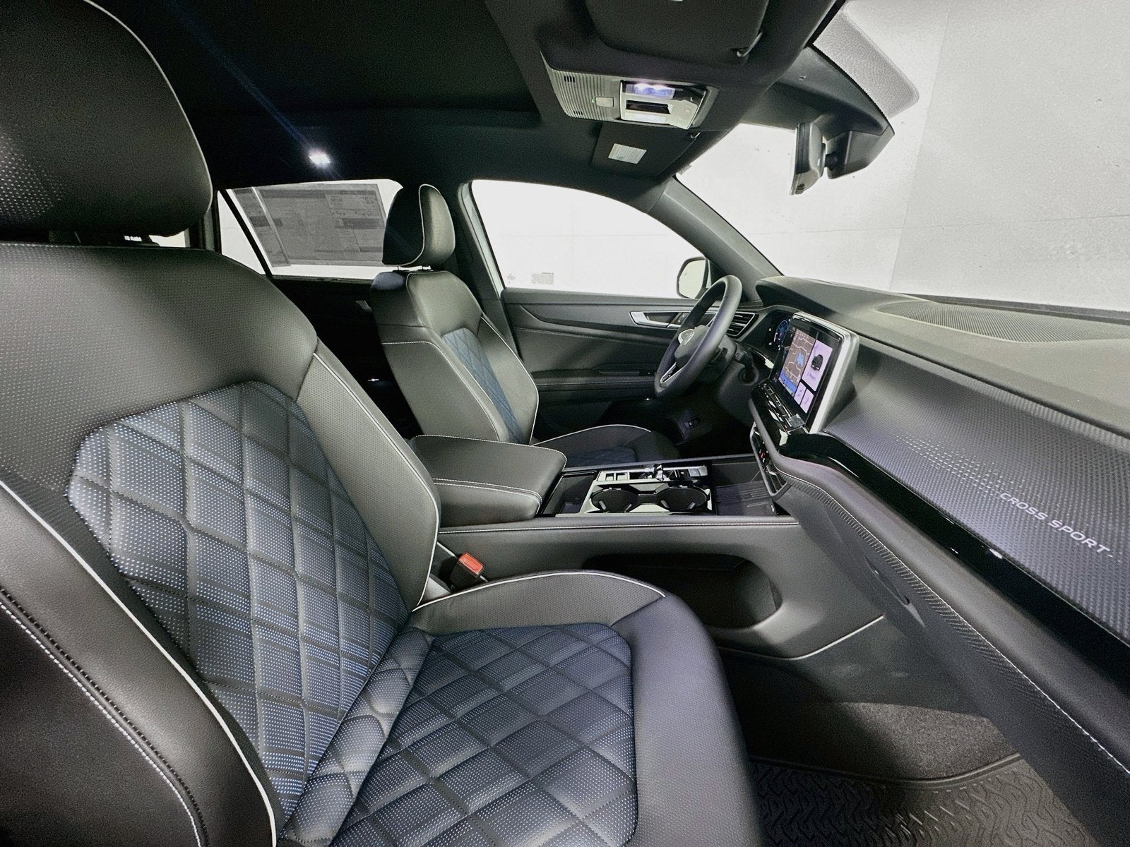 2026 Volkswagen Atlas Cross Sport 2.0T SEL Premium R-Line