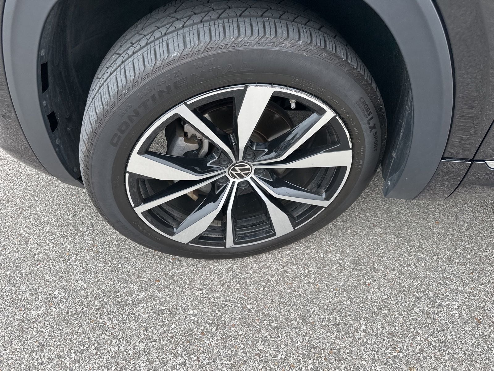 2024 Volkswagen Atlas 2.0T SEL Premium R-Line