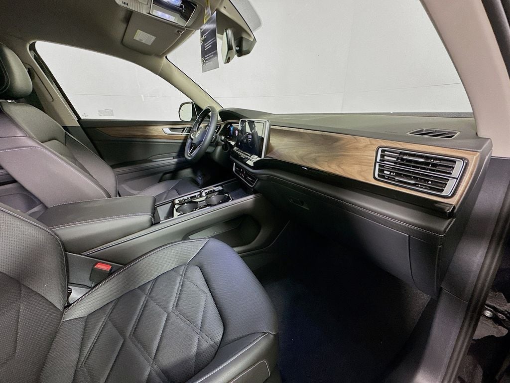 2026 Volkswagen Atlas 2.0T SE w/ Technology