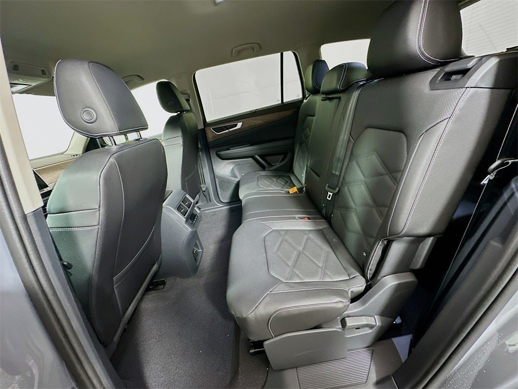 2026 Volkswagen Atlas 2.0T SE w/ Technology