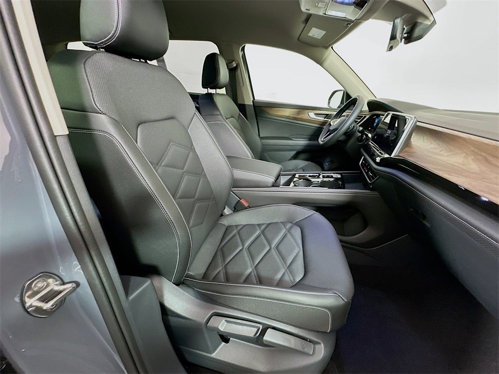 2026 Volkswagen Atlas 2.0T SE w/ Technology