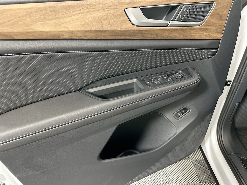 2026 Volkswagen Atlas 2.0T SE w/ Technology