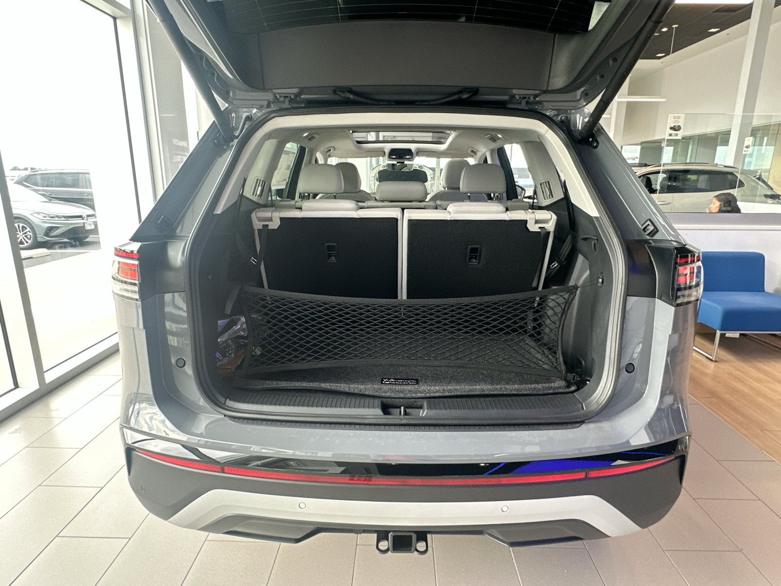 2027 Volkswagen Atlas SE w/Technology
