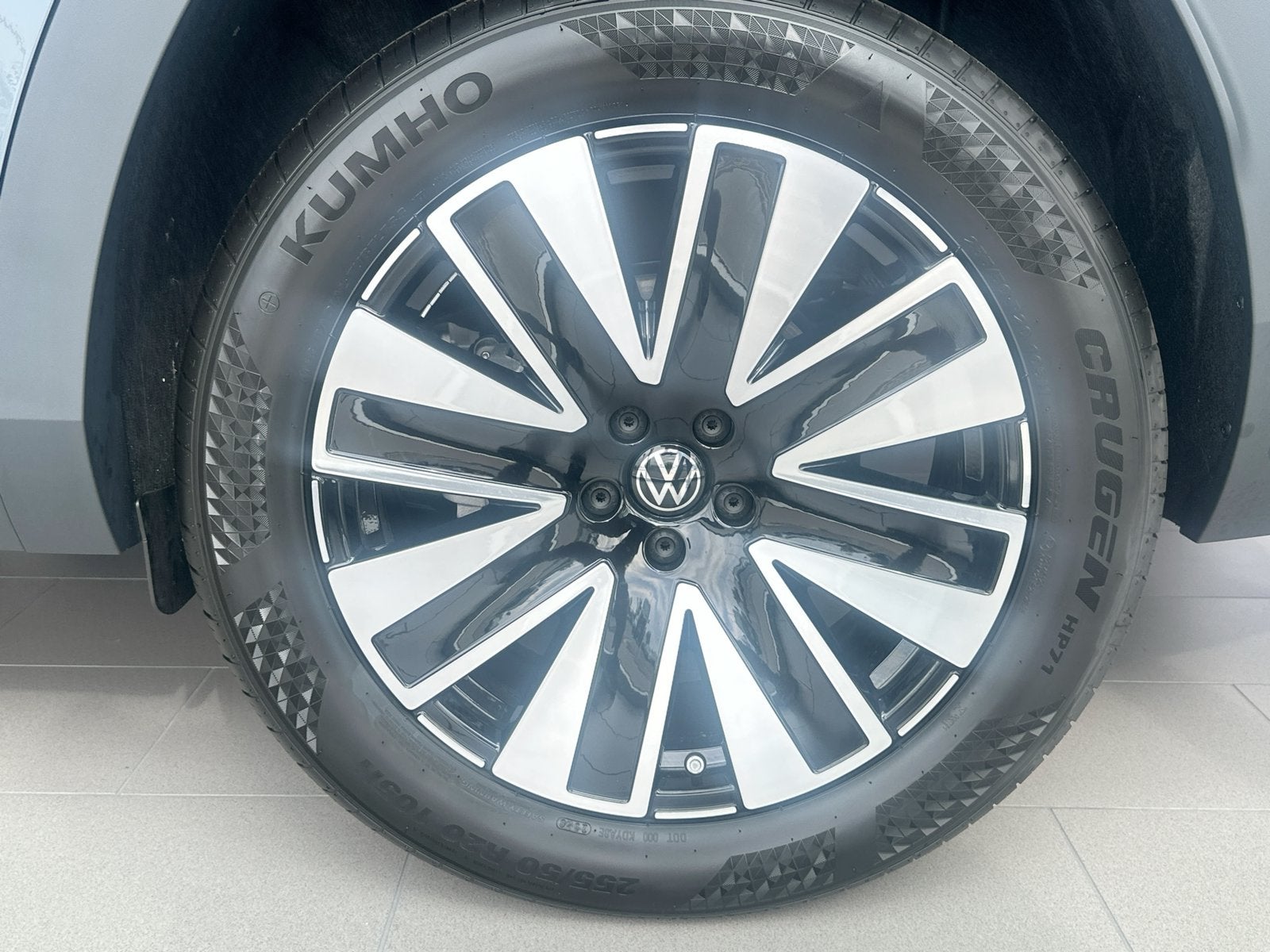 2027 Volkswagen Atlas SE w/Technology
