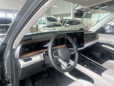 2027 Volkswagen Atlas SE w/Technology