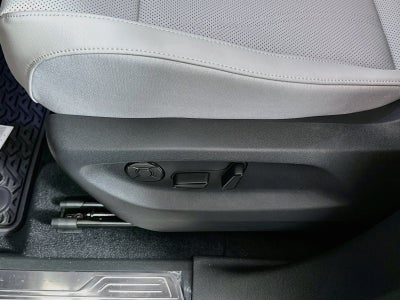 2027 Volkswagen Atlas 2.0T SE w/ Technology