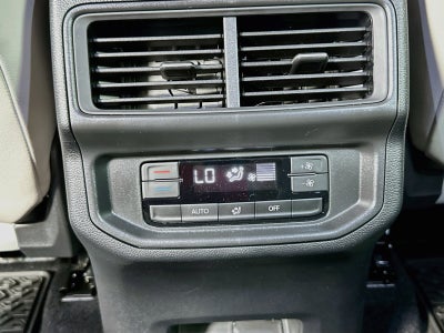 2027 Volkswagen Atlas 2.0T SE w/ Technology