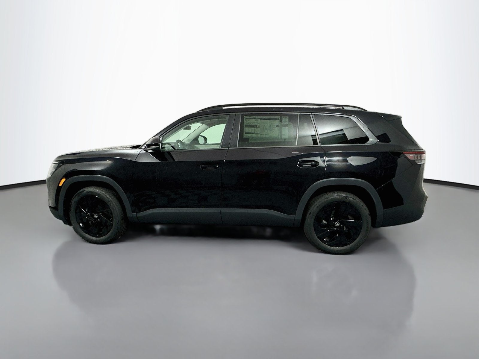 2027 Volkswagen Atlas 2.0T SE w/ Technology