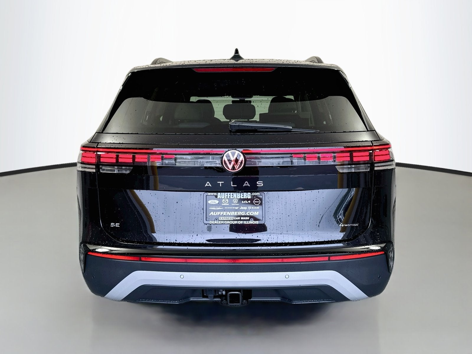 2027 Volkswagen Atlas 2.0T SE w/ Technology
