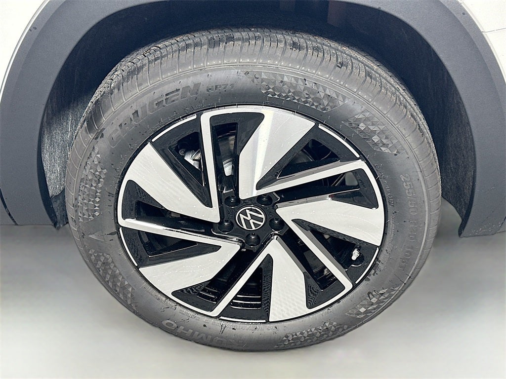 2026 Volkswagen Atlas 2.0T SE w/ Technology