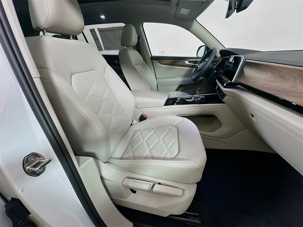 2026 Volkswagen Atlas 2.0T SE w/ Technology