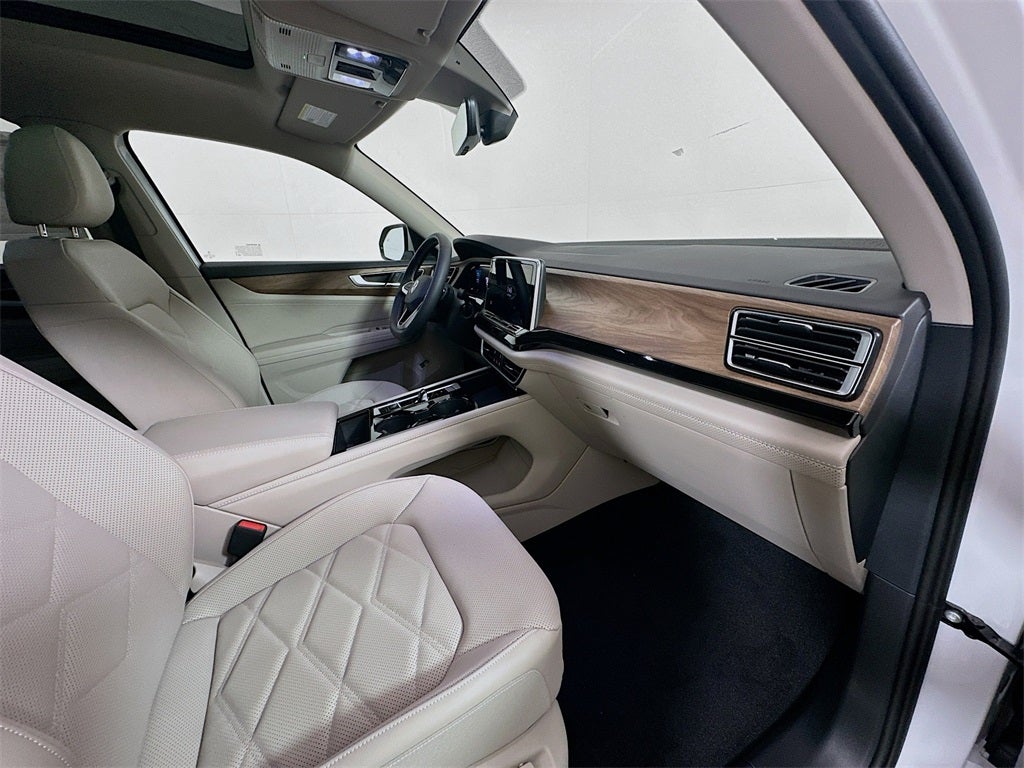 2026 Volkswagen Atlas 2.0T SE w/ Technology