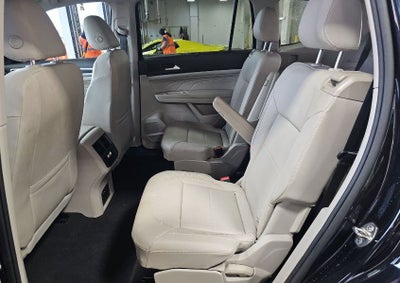 2022 Volkswagen Atlas 3.6L V6 SEL R-Line Black