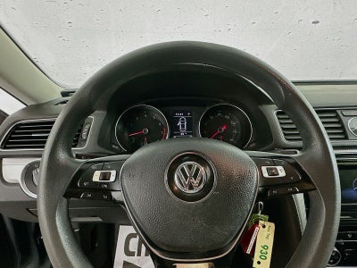 2017 Volkswagen Passat 1.8T S