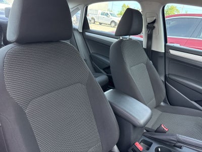 2017 Volkswagen Passat 1.8T S