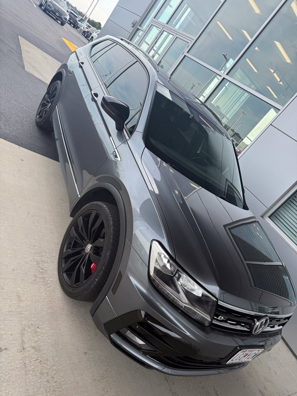 2021 Volkswagen Tiguan SE R-Line Black