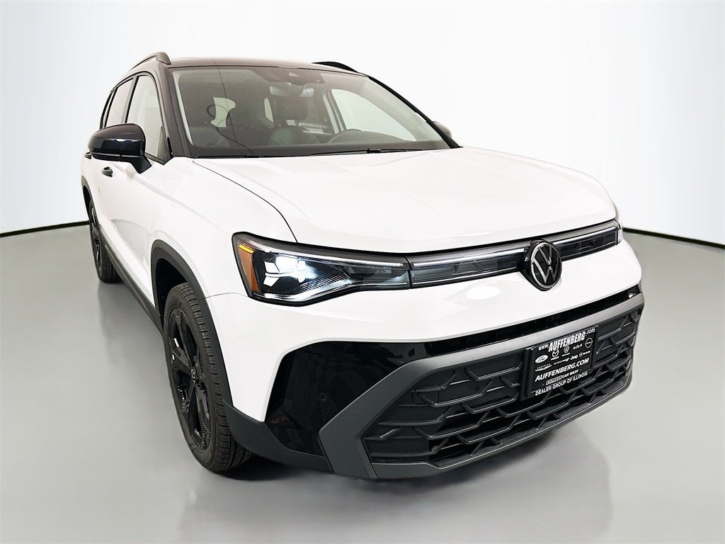 2026 Volkswagen Taos 1.5T SE Black