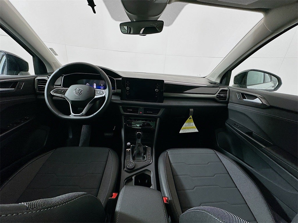 2026 Volkswagen Taos 1.5T SE Black