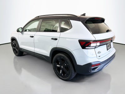 2026 Volkswagen Taos 1.5T SE Black