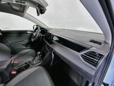2026 Volkswagen Taos 1.5T SE Black