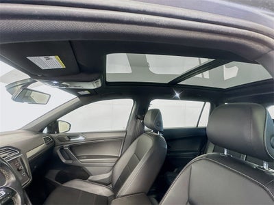 2021 Volkswagen Tiguan SE R-Line Black