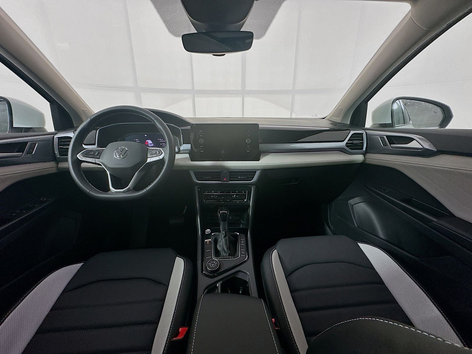 2026 Volkswagen Taos 1.5T SEL
