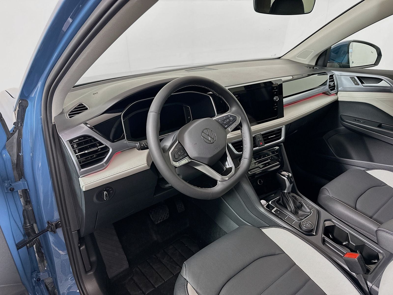 2026 Volkswagen Taos 1.5T SEL