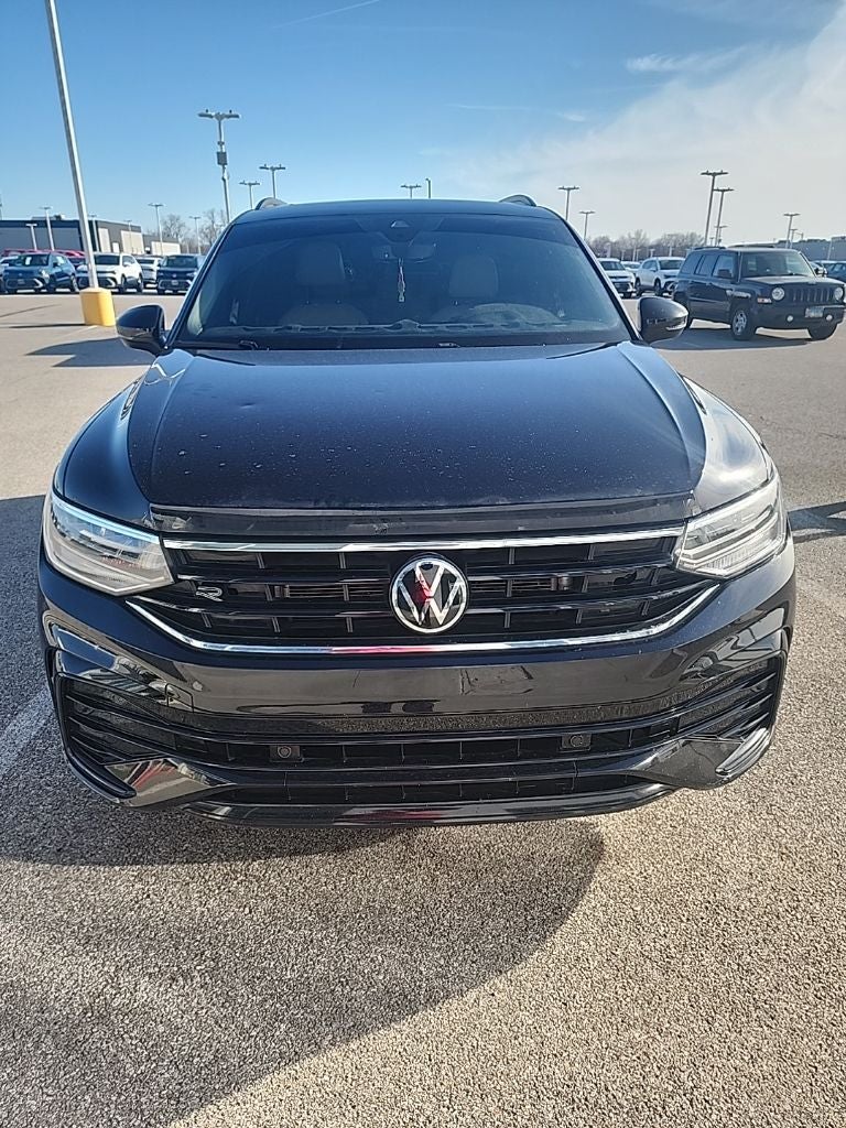 2022 Volkswagen Tiguan SE R-Line Black