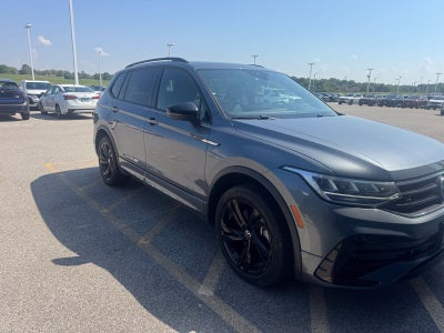 2023 Volkswagen Tiguan SE R-Line Black