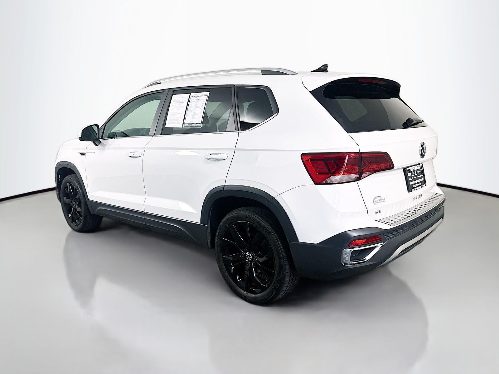2023 Volkswagen Taos SE
