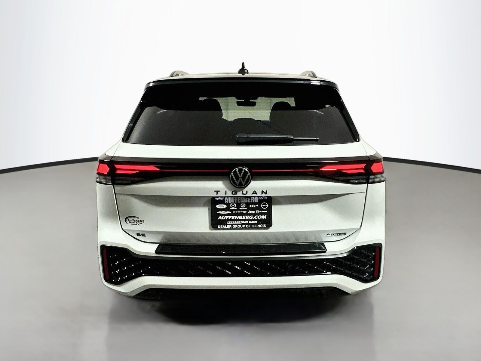 2026 Volkswagen Tiguan 2.0T SE R-Line Black