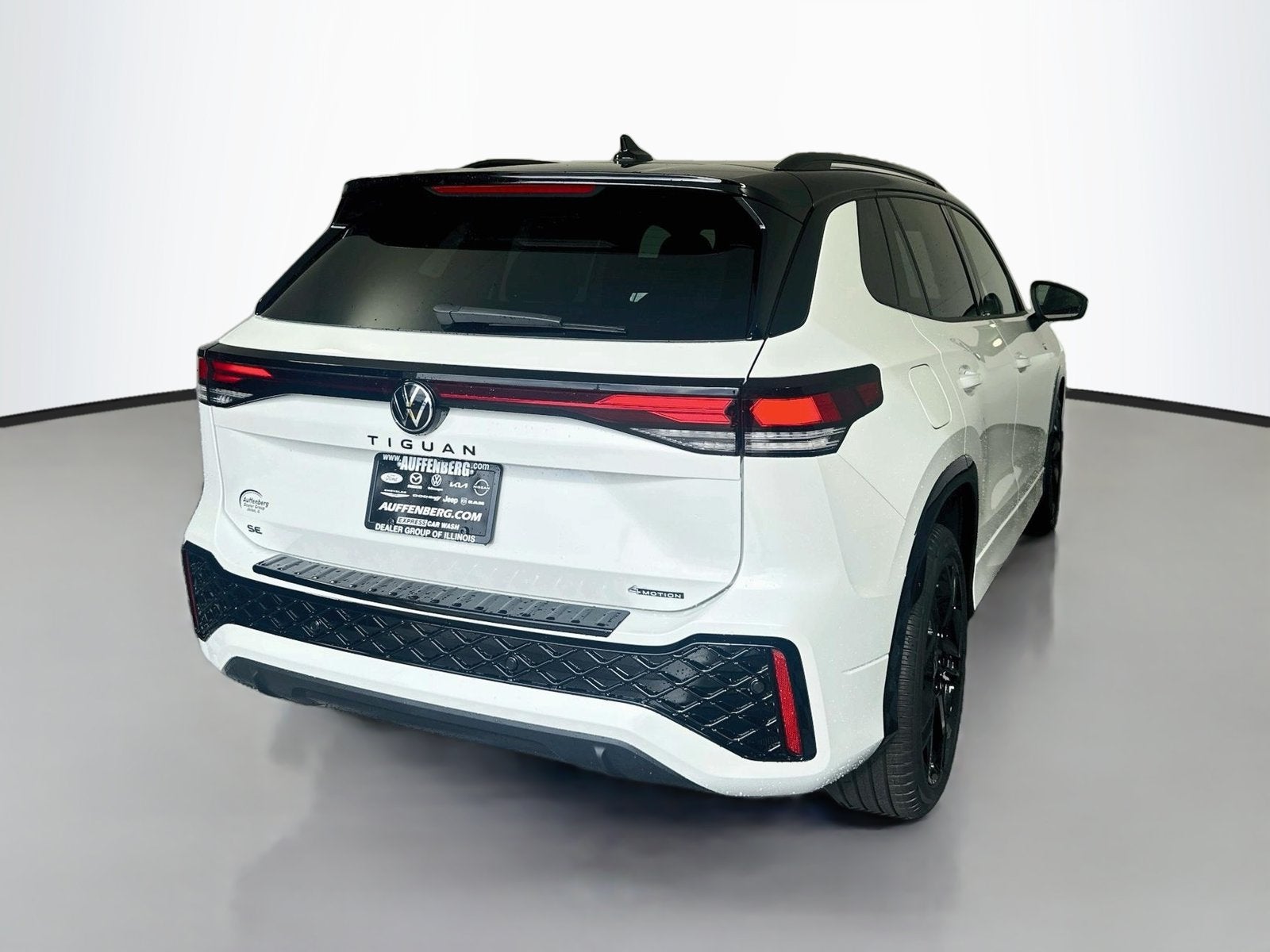 2026 Volkswagen Tiguan 2.0T SE R-Line Black