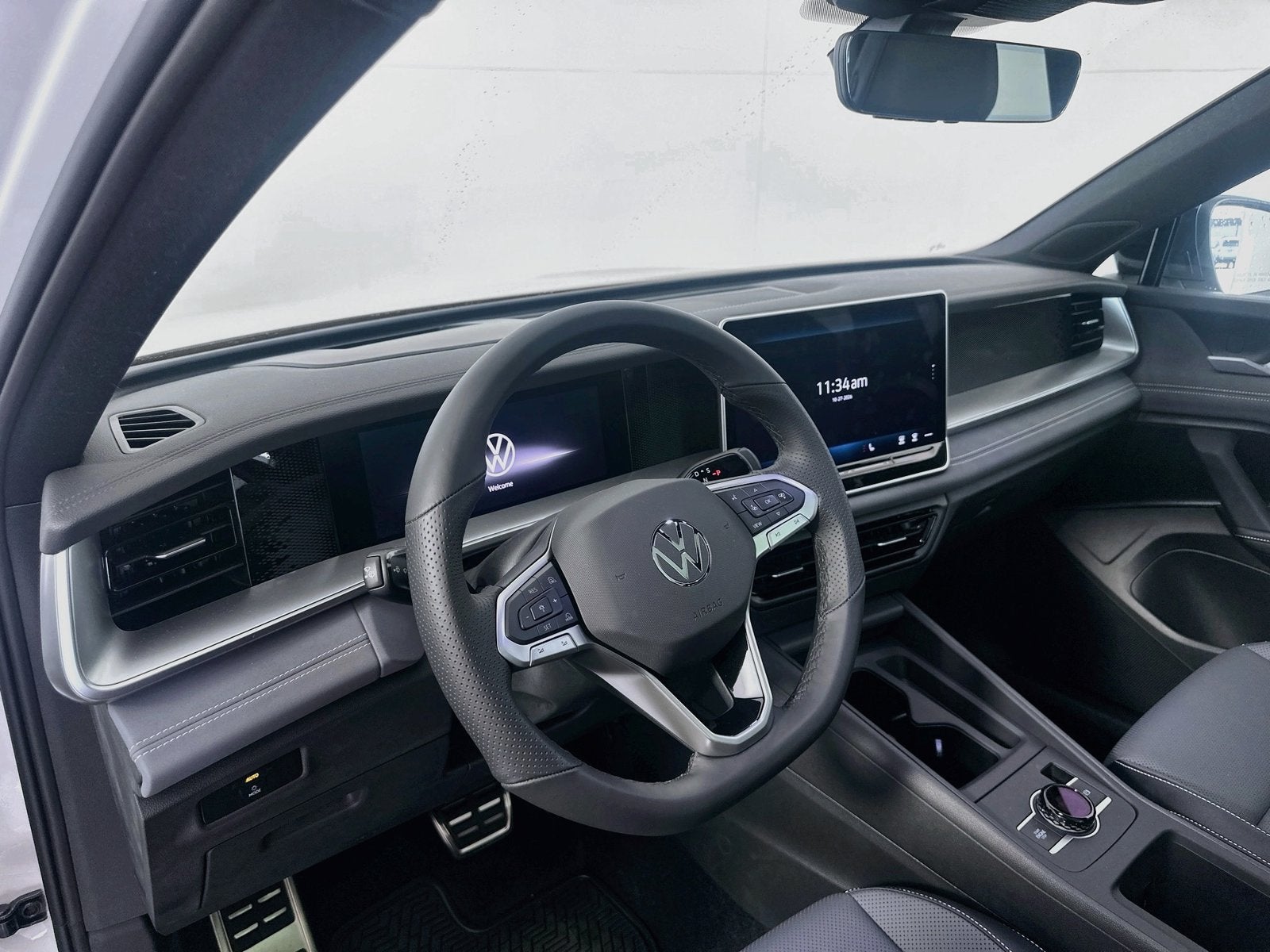 2026 Volkswagen Tiguan 2.0T SE R-Line Black