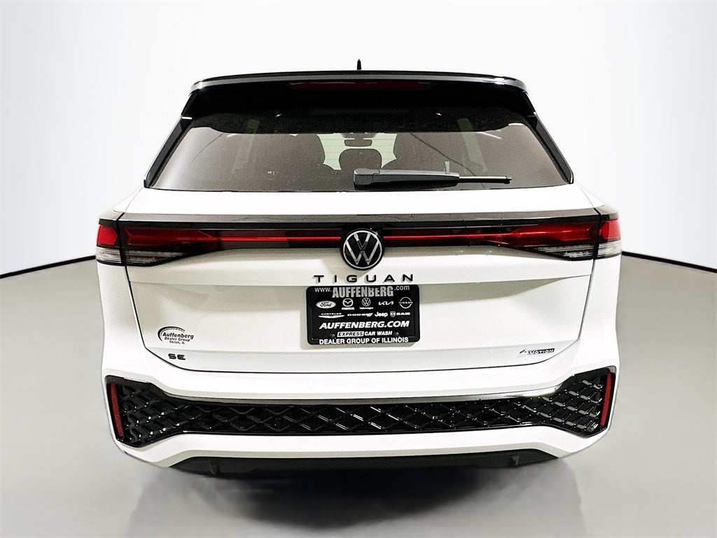 2026 Volkswagen Tiguan 2.0T SE R-Line Black