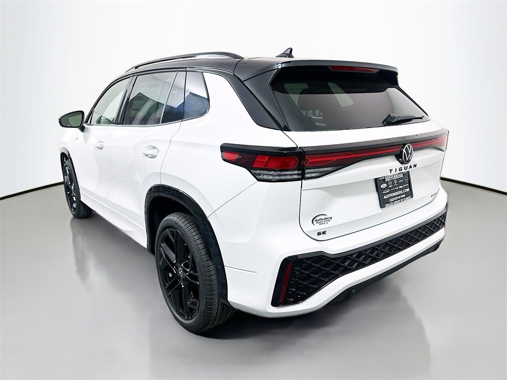 2026 Volkswagen Tiguan 2.0T SE R-Line Black