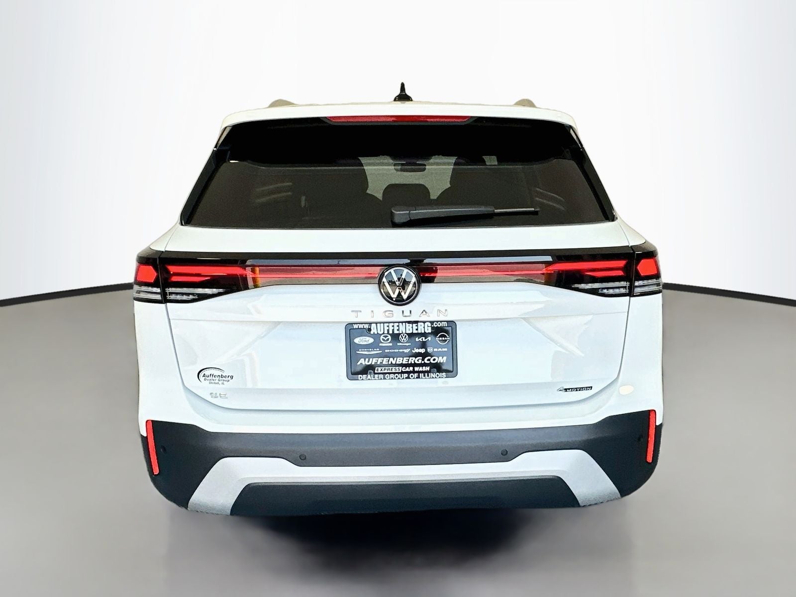 2026 Volkswagen Tiguan 2.0T SE