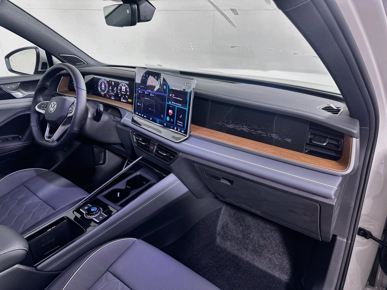 2026 Volkswagen Tiguan 2.0T SEL R-Line Turbo