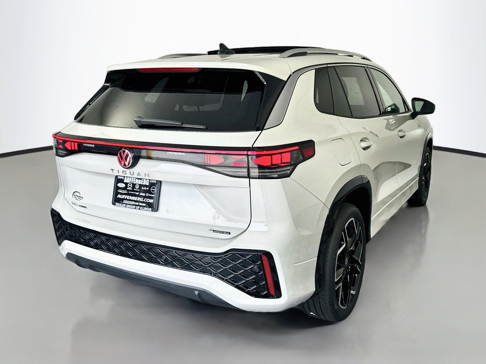 2026 Volkswagen Tiguan 2.0T SEL R-Line Turbo