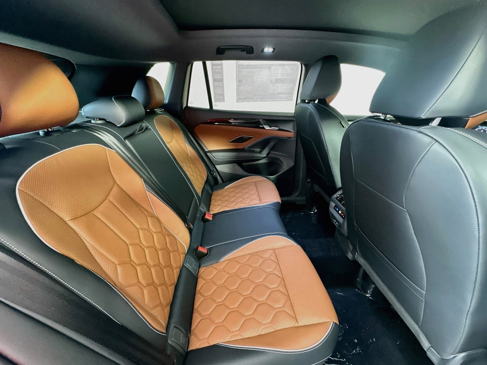 2026 Volkswagen Tiguan 2.0T SEL R-Line Turbo