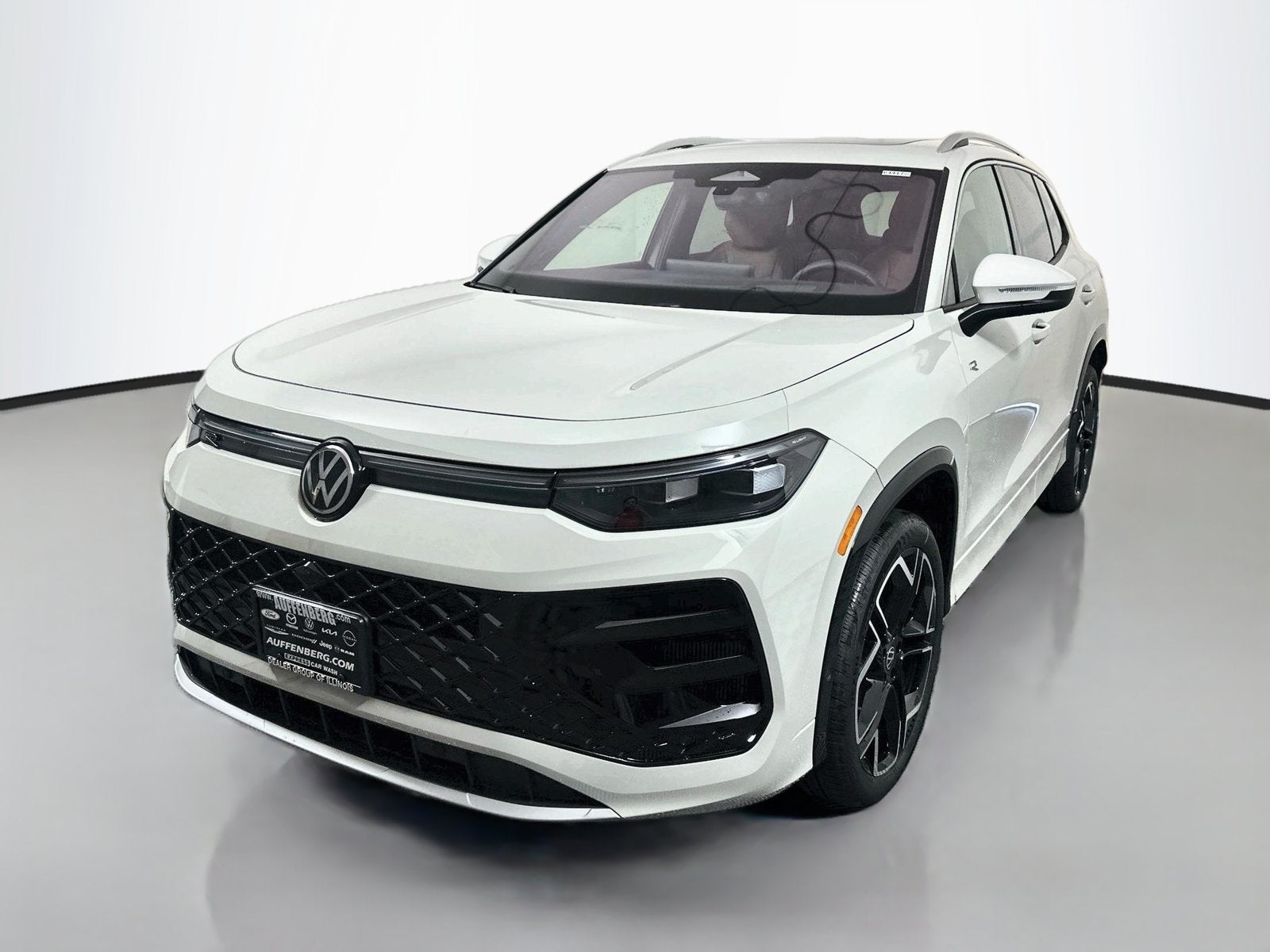 2026 Volkswagen Tiguan 2.0T SEL R-Line Turbo