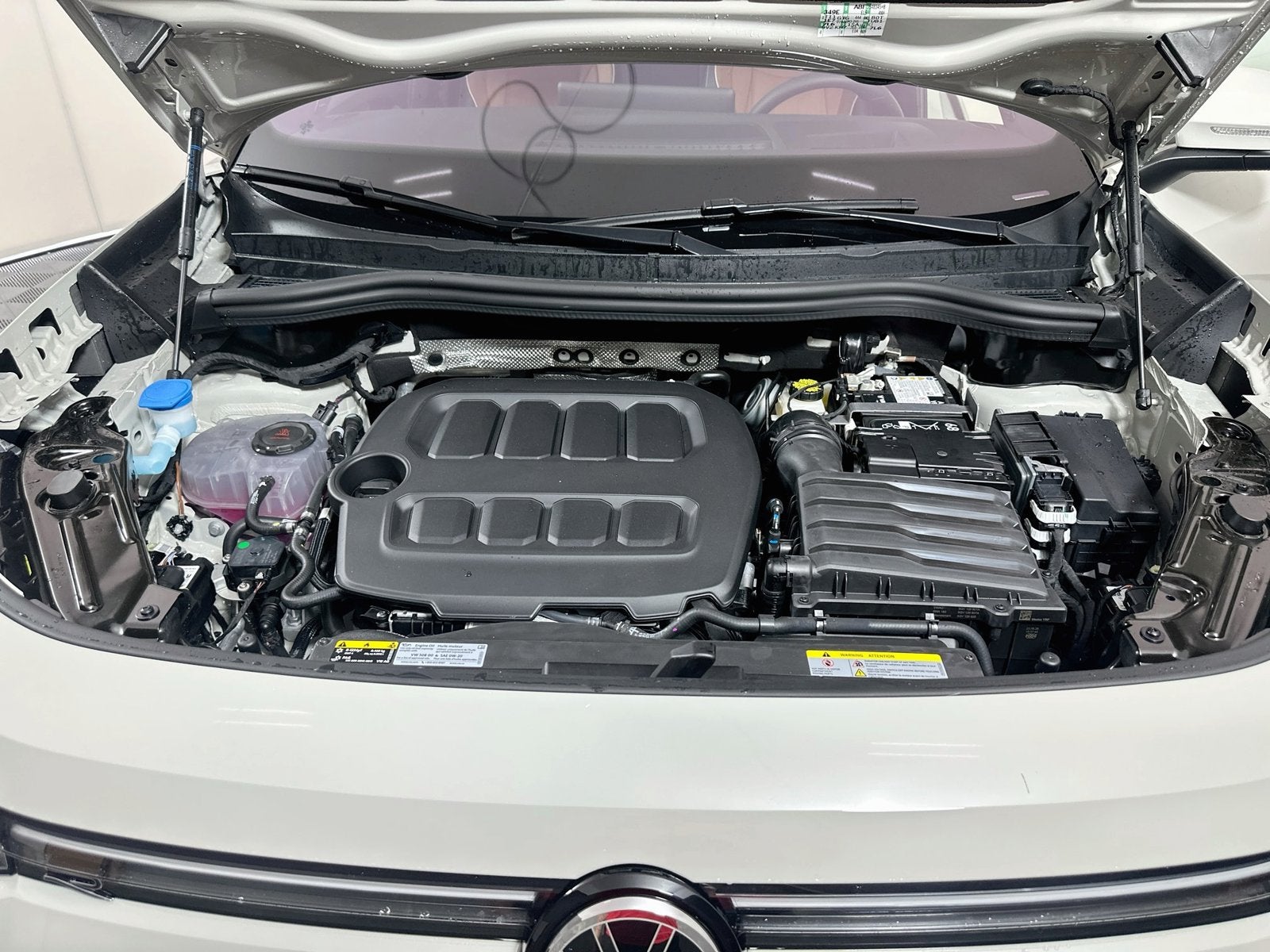 2026 Volkswagen Tiguan 2.0T SEL R-Line Turbo