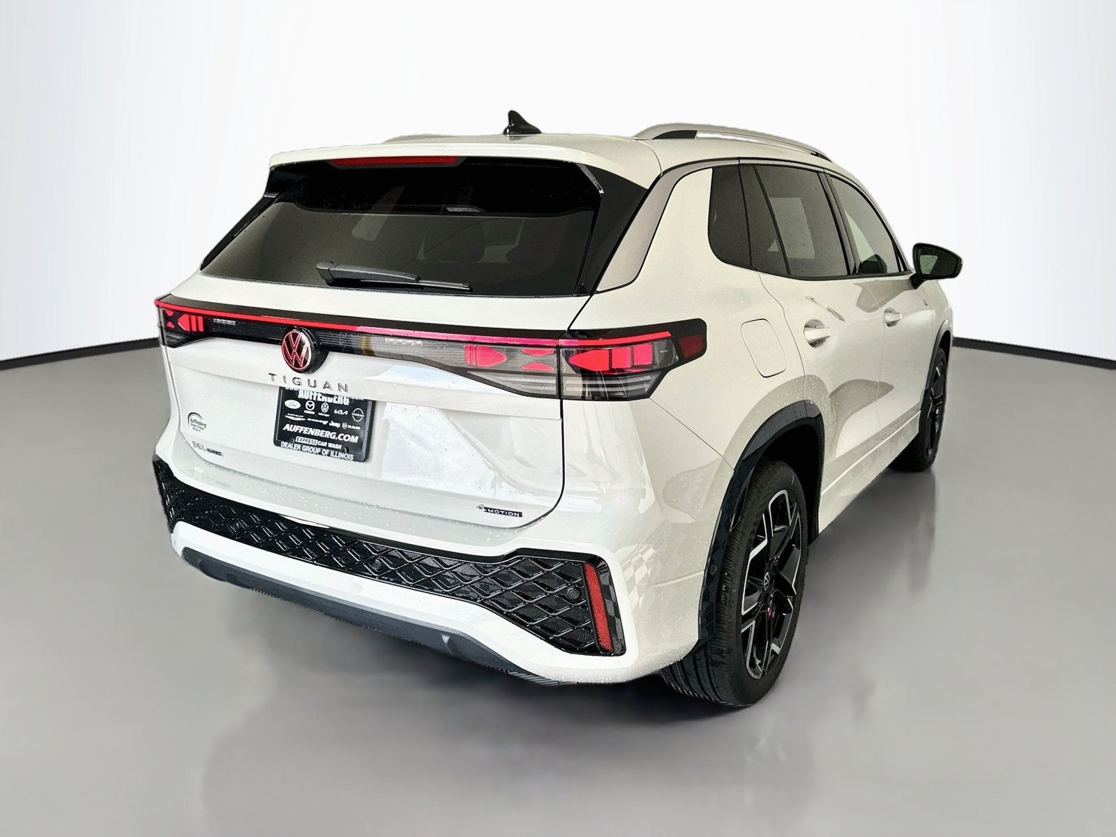 2026 Volkswagen Tiguan 2.0T SEL R-Line Turbo