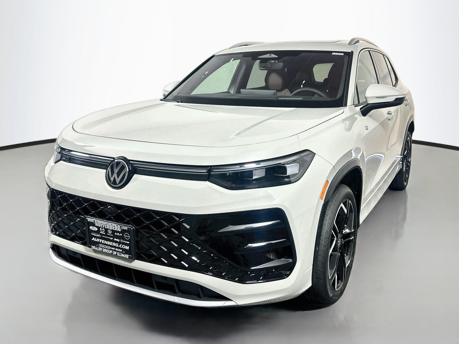 2026 Volkswagen Tiguan 2.0T SEL R-Line Turbo