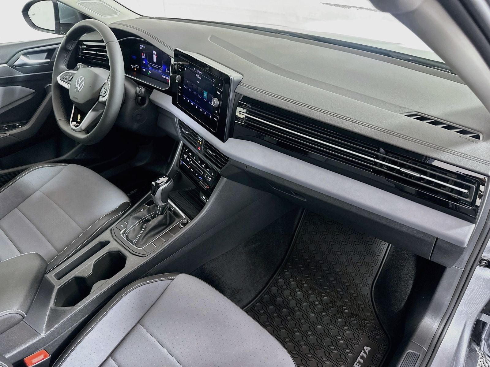 2027 Volkswagen Jetta 1.5T SE