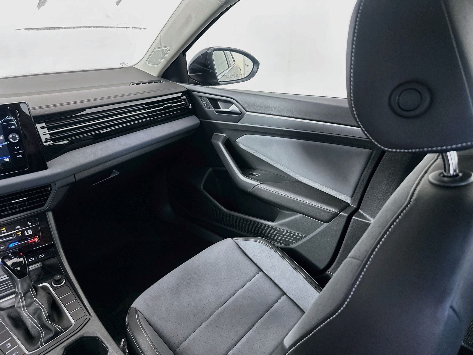 2027 Volkswagen Jetta 1.5T SE